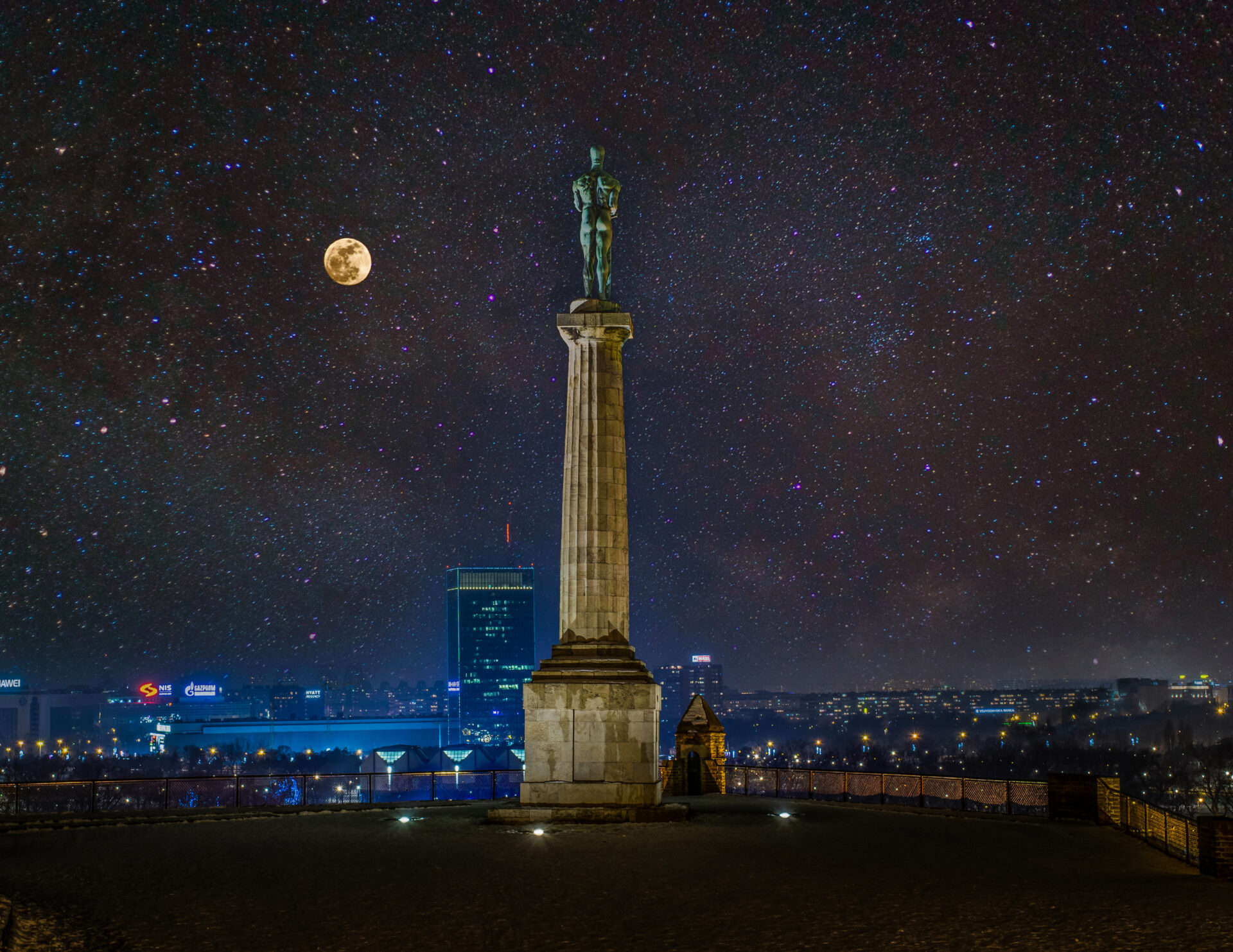 spomenik-pobedniku-na-kalemegdanu-stari-grad-beograd